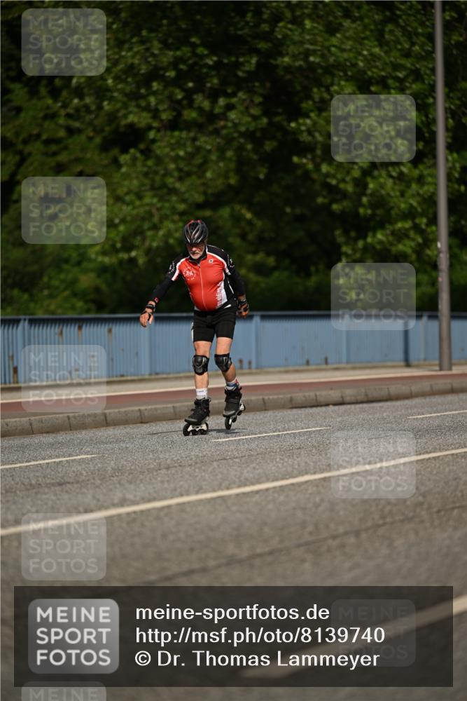 29.06.2025 - hella hamburg halbmarathon Dr. Thomas Lammeyer http://msf.ph/oto/8139740 29.06.2025 09:05:53 Kennedybrücke  meine-sportfotos.de