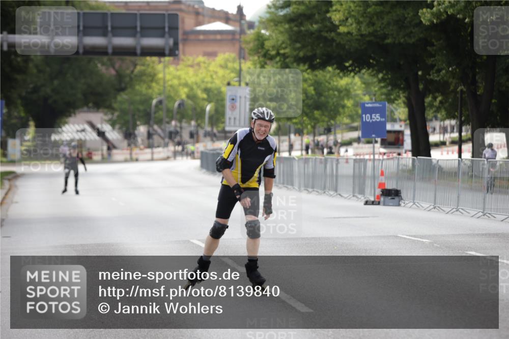 29.06.2025 - hella hamburg halbmarathon Jannik Wohlers http://msf.ph/oto/8139840 29.06.2025 09:03:41 Lombardsbrücke  meine-sportfotos.de