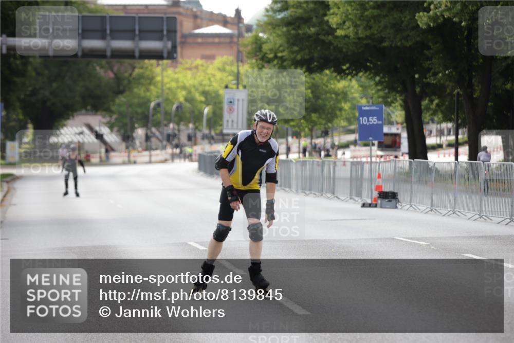 29.06.2025 - hella hamburg halbmarathon Jannik Wohlers http://msf.ph/oto/8139845 29.06.2025 09:03:41 Lombardsbrücke  meine-sportfotos.de