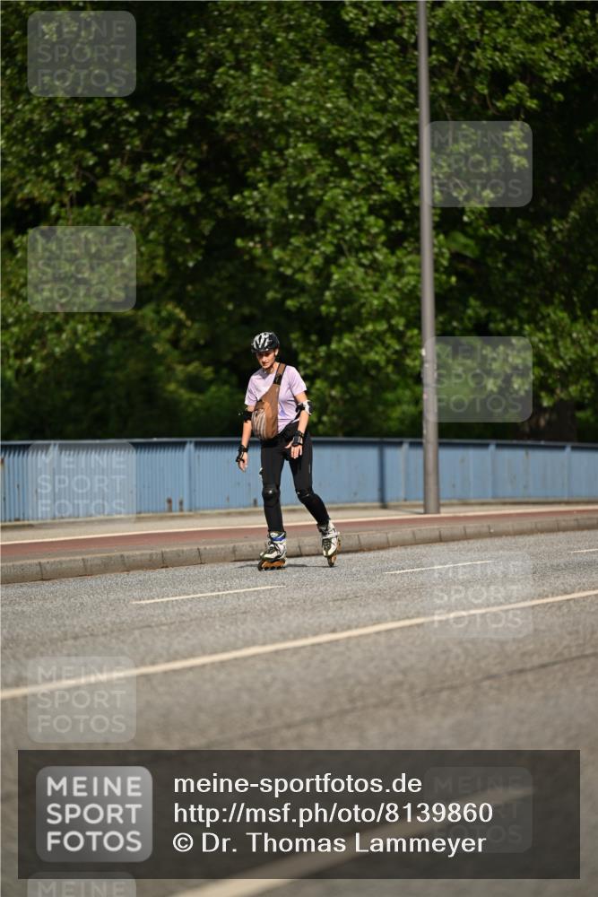 29.06.2025 - hella hamburg halbmarathon Dr. Thomas Lammeyer http://msf.ph/oto/8139860 29.06.2025 09:06:02 Kennedybrücke  meine-sportfotos.de