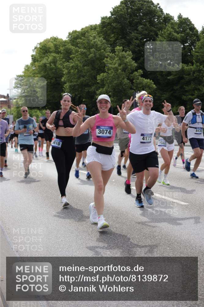 29.06.2025 - hella hamburg halbmarathon Jannik Wohlers http://msf.ph/oto/8139872 29.06.2025 10:42:48 Lombardsbrücke 1149, 1467, 1788, 1816, 1878, 2103, 2158, 2267, 2361, 2971, 3074, 3238, 3329, 3518, 3638, 4056, 4177, 4302, 4680, 5067, 5268, 5610, 5720, 5755, 5967, 7043, 7461, 7872, 8184, 8435, 8795, 8991, 9072, 9304, 9644, 9976, 10180, 10536, 11093, 11443, 11649, 11671, 12485, 12603, 13417, 13526, 13676, 13684, 13685, 13786, 13852, 15246, 15509, 15514, 15717, 16055, 16263, 16264, 16789, 16840, 17609, 17921, 18434, 18435, 18540, 18898, 19031, 19115 meine-sportfotos.de