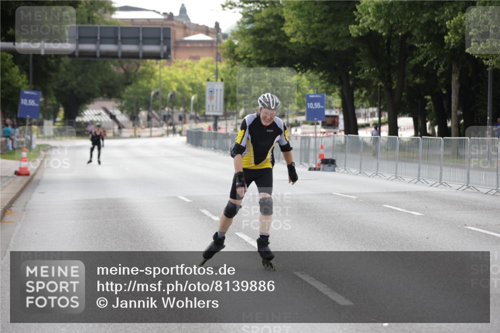 29.06.2025 - hella hamburg halbmarathon Jannik Wohlers http://msf.ph/oto/8139886 29.06.2025 09:03:42 Lombardsbrücke  meine-sportfotos.de