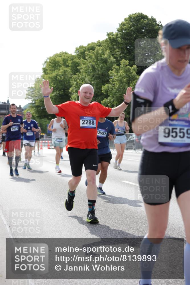 29.06.2025 - hella hamburg halbmarathon Jannik Wohlers http://msf.ph/oto/8139893 29.06.2025 10:04:58 Lombardsbrücke 1863, 1936, 1981, 2288, 2298, 3578, 4014, 4220, 5073, 6059, 9075, 9165, 9559, 9680, 10343, 10694, 11784, 11873, 12557, 13221, 14203, 14465, 14642, 16092, 16478, 16546, 16847, 18616, 18617, 19034 meine-sportfotos.de