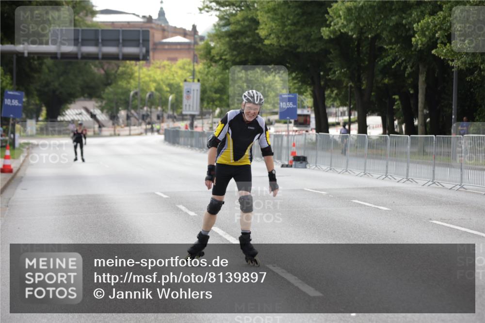 29.06.2025 - hella hamburg halbmarathon Jannik Wohlers http://msf.ph/oto/8139897 29.06.2025 09:03:42 Lombardsbrücke  meine-sportfotos.de