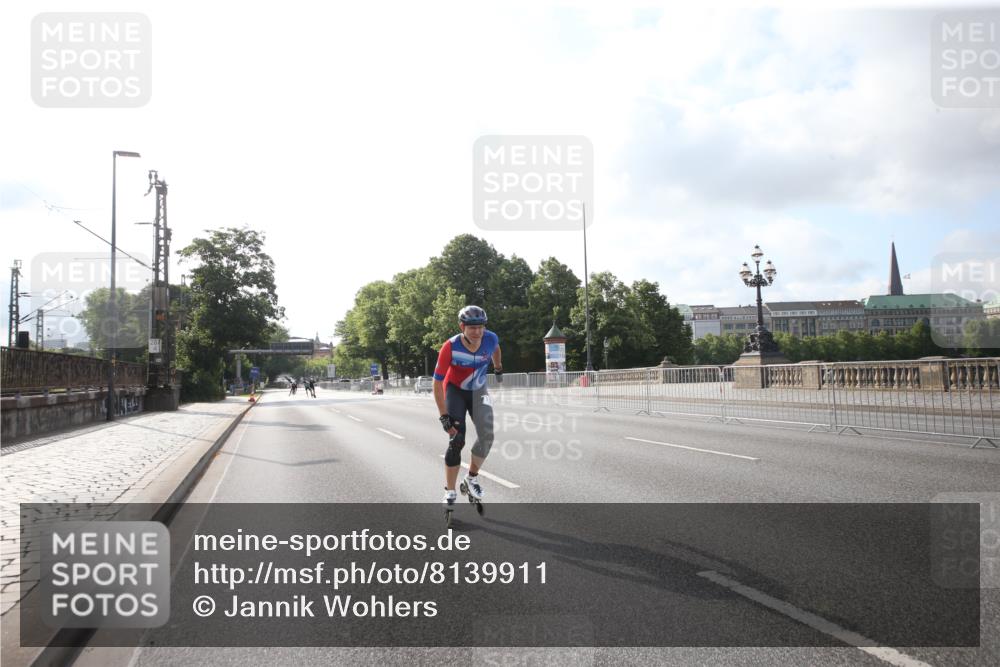 29.06.2025 - hella hamburg halbmarathon Jannik Wohlers http://msf.ph/oto/8139911 29.06.2025 08:55:44 Lombardsbrücke  meine-sportfotos.de