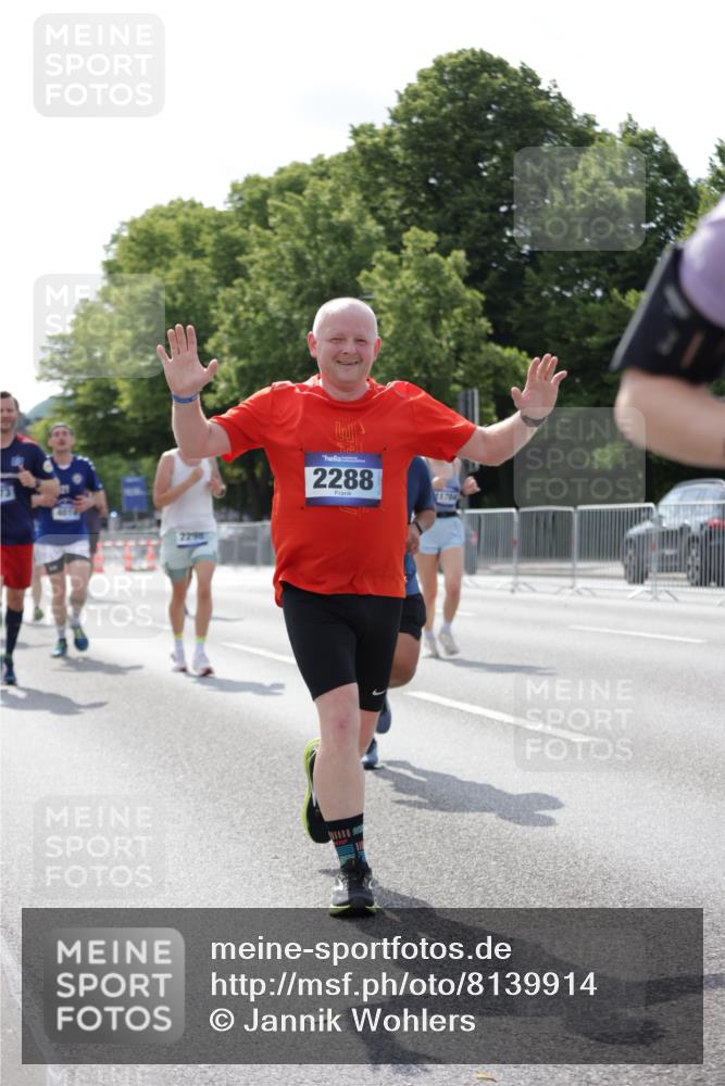 29.06.2025 - hella hamburg halbmarathon Jannik Wohlers http://msf.ph/oto/8139914 29.06.2025 10:04:59 Lombardsbrücke 1863, 1936, 1981, 2288, 2298, 3578, 4014, 4220, 5073, 6059, 9075, 9165, 9559, 9680, 10343, 10694, 11784, 11873, 12557, 13221, 14465, 14642, 16092, 16478, 16546, 16847, 18616, 18617, 19034 meine-sportfotos.de