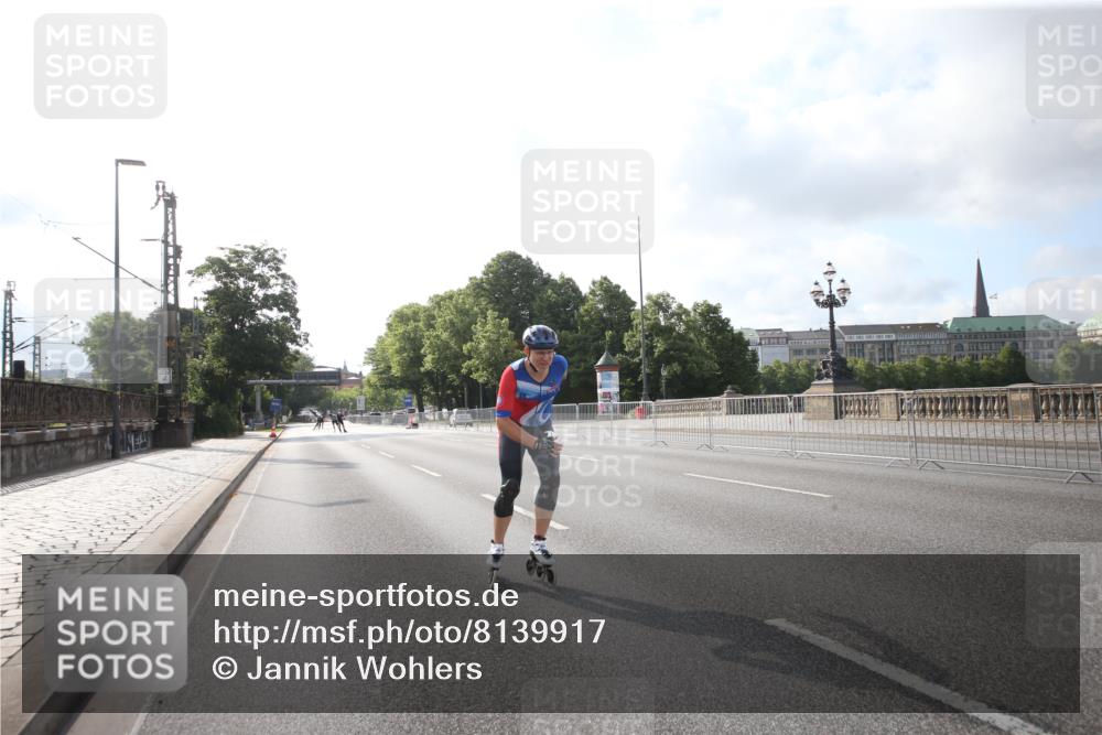 29.06.2025 - hella hamburg halbmarathon Jannik Wohlers http://msf.ph/oto/8139917 29.06.2025 08:55:44 Lombardsbrücke  meine-sportfotos.de