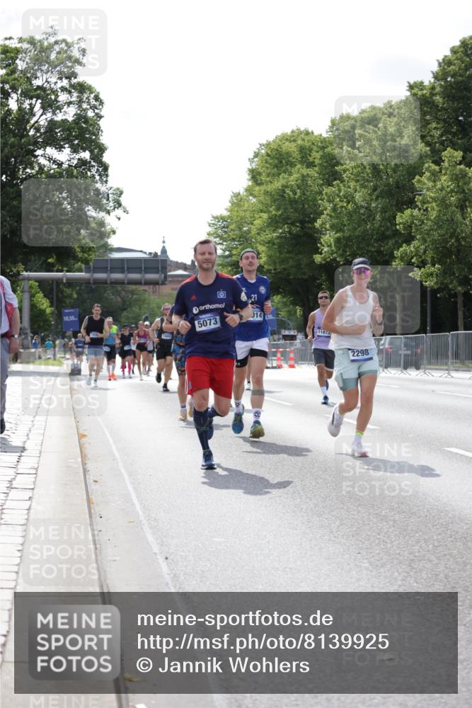 29.06.2025 - hella hamburg halbmarathon Jannik Wohlers http://msf.ph/oto/8139925 29.06.2025 10:04:59 Lombardsbrücke 1863, 1936, 1981, 2288, 2298, 3578, 4014, 4220, 5073, 6059, 9075, 9165, 9559, 9680, 10343, 10694, 11784, 11873, 12557, 13221, 14465, 14642, 16092, 16478, 16546, 16847, 18616, 18617, 19034 meine-sportfotos.de