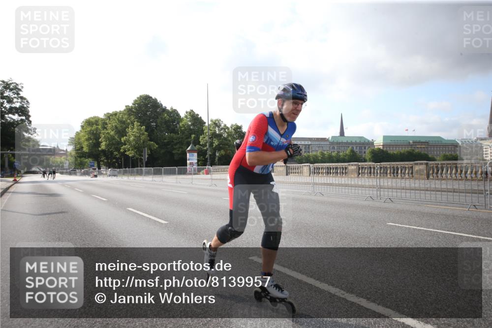 29.06.2025 - hella hamburg halbmarathon Jannik Wohlers http://msf.ph/oto/8139957 29.06.2025 08:55:45 Lombardsbrücke  meine-sportfotos.de