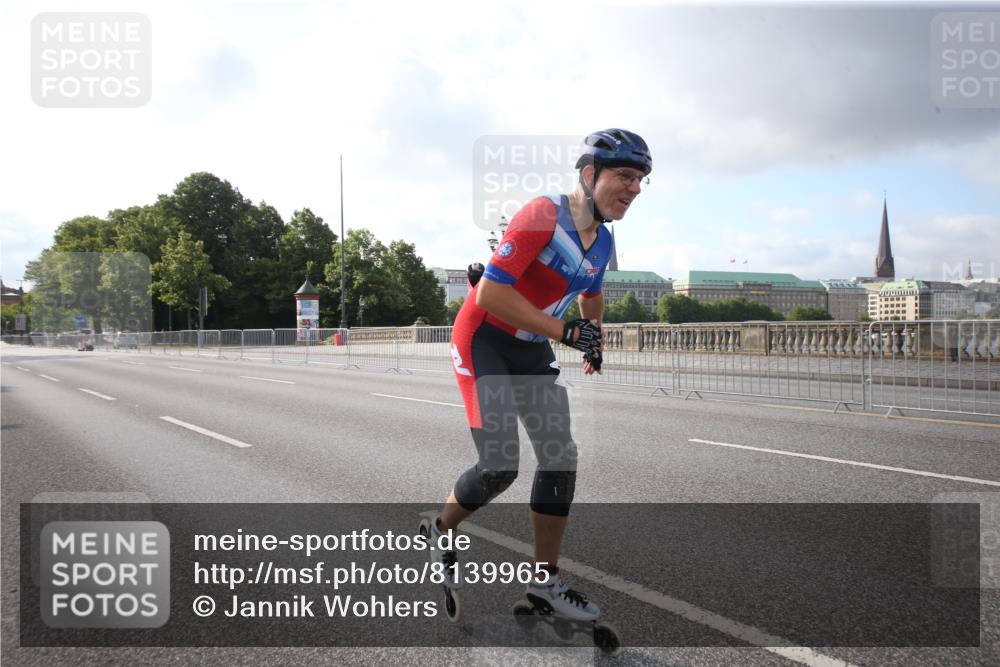 29.06.2025 - hella hamburg halbmarathon Jannik Wohlers http://msf.ph/oto/8139965 29.06.2025 08:55:45 Lombardsbrücke  meine-sportfotos.de