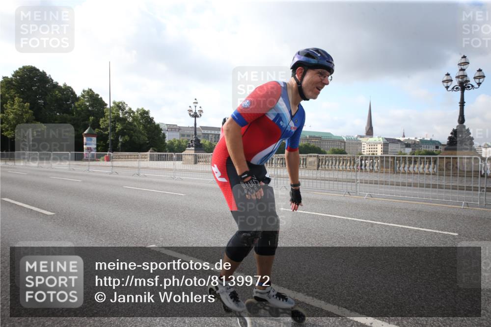 29.06.2025 - hella hamburg halbmarathon Jannik Wohlers http://msf.ph/oto/8139972 29.06.2025 08:55:45 Lombardsbrücke  meine-sportfotos.de