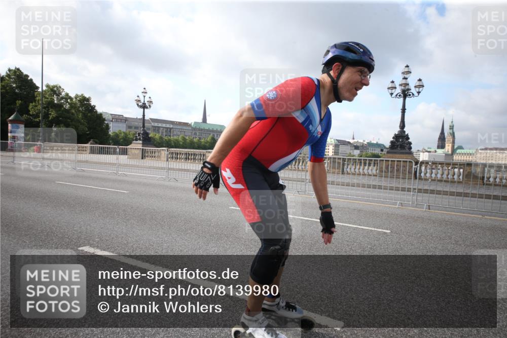 29.06.2025 - hella hamburg halbmarathon Jannik Wohlers http://msf.ph/oto/8139980 29.06.2025 08:55:45 Lombardsbrücke  meine-sportfotos.de