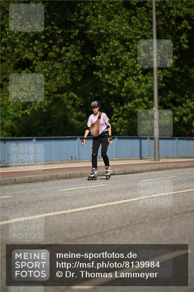 29.06.2025 - hella hamburg halbmarathon Dr. Thomas Lammeyer http://msf.ph/oto/8139984 29.06.2025 09:06:02 Kennedybrücke  meine-sportfotos.de