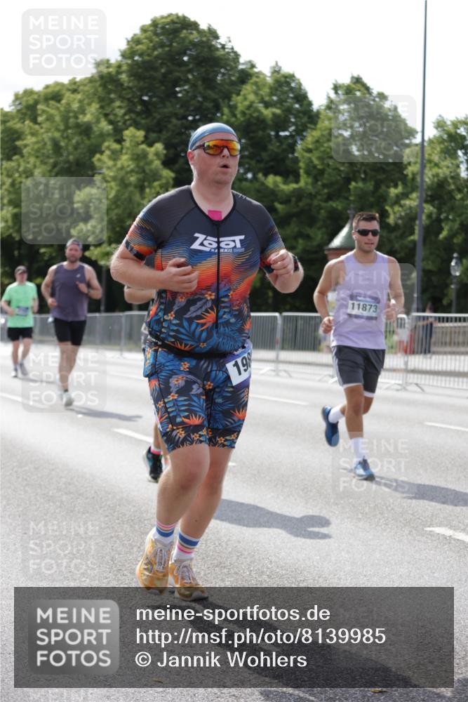 29.06.2025 - hella hamburg halbmarathon Jannik Wohlers http://msf.ph/oto/8139985 29.06.2025 10:05:04 Lombardsbrücke 1863, 1936, 1981, 2288, 2298, 2624, 3578, 4014, 4782, 5073, 6059, 9075, 9165, 9559, 9680, 9736, 9737, 9738, 10343, 10694, 11784, 11873, 11958, 12557, 13221, 14465, 14642, 16092, 16478, 16546, 16847, 18616, 18617, 19034, 19248 meine-sportfotos.de