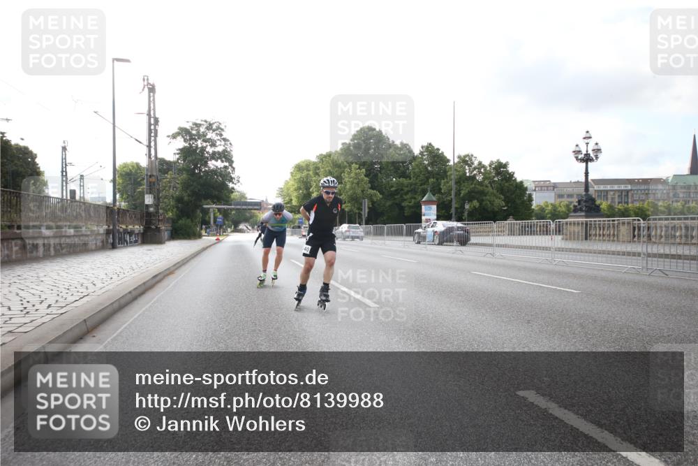 29.06.2025 - hella hamburg halbmarathon Jannik Wohlers http://msf.ph/oto/8139988 29.06.2025 08:55:52 Lombardsbrücke  meine-sportfotos.de