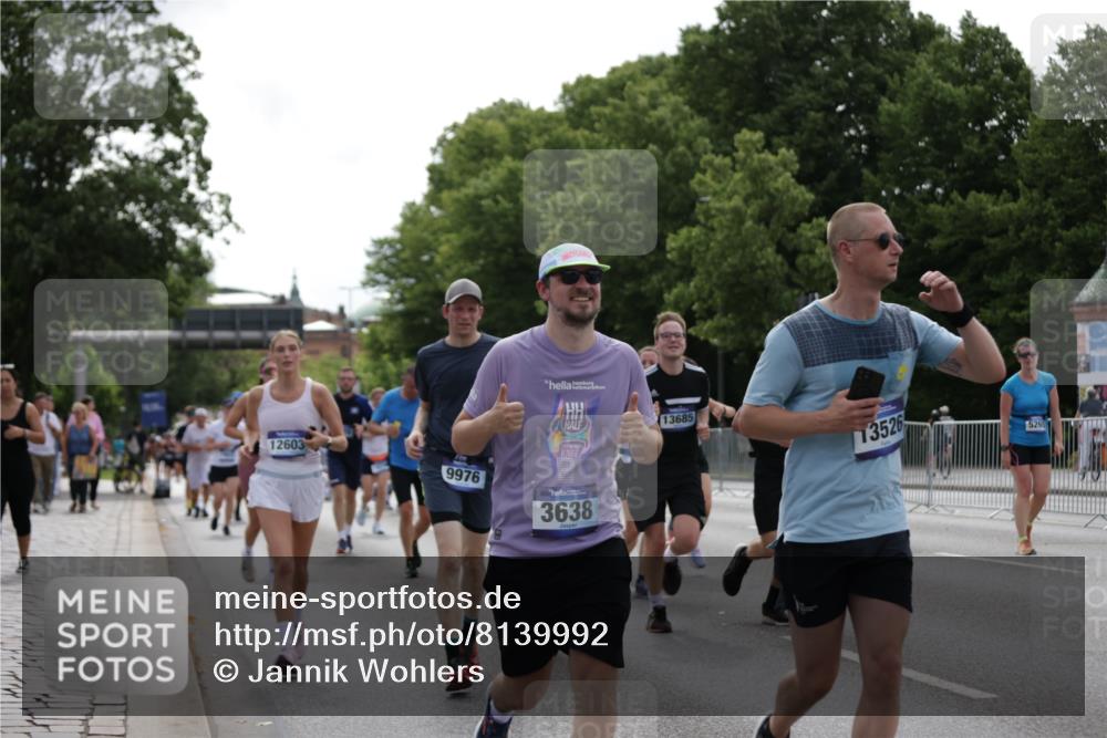 29.06.2025 - hella hamburg halbmarathon Jannik Wohlers http://msf.ph/oto/8139992 29.06.2025 10:42:52 Lombardsbrücke 1149, 1155, 1467, 1788, 1816, 1878, 2103, 2267, 2361, 2971, 3074, 3238, 3329, 3518, 3638, 4056, 4177, 4302, 4367, 4680, 5268, 5610, 5720, 5755, 6440, 7043, 7461, 7872, 8135, 8184, 8408, 8435, 9072, 9639, 9641, 9644, 9976, 10536, 11093, 11443, 11649, 11671, 11969, 12485, 12603, 13526, 13676, 13684, 13685, 13786, 13852, 14528, 15246, 15509, 15514, 15717, 16055, 16263, 16264, 16789, 16840, 17921, 18434, 18435, 18497, 18898, 19031, 19043, 19115 meine-sportfotos.de