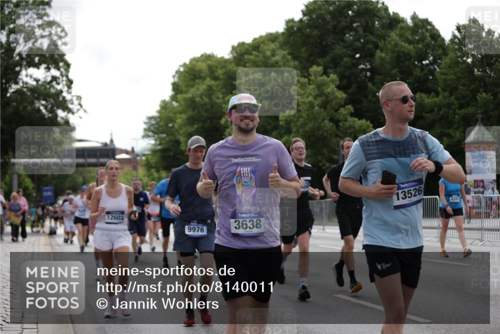 29.06.2025 - hella hamburg halbmarathon Jannik Wohlers http://msf.ph/oto/8140011 29.06.2025 10:42:52 Lombardsbrücke 1149, 1155, 1467, 1788, 1816, 1878, 2103, 2267, 2361, 2971, 3074, 3238, 3329, 3518, 3638, 4056, 4177, 4302, 4367, 4680, 5268, 5610, 5720, 5755, 6440, 7043, 7461, 7872, 8135, 8184, 8408, 8435, 9072, 9639, 9641, 9644, 9976, 10536, 11093, 11443, 11649, 11671, 11969, 12485, 12603, 13526, 13676, 13684, 13685, 13786, 13852, 14528, 15246, 15509, 15514, 15717, 16055, 16263, 16264, 16789, 16840, 17921, 18434, 18435, 18497, 18898, 19031, 19043, 19115 meine-sportfotos.de