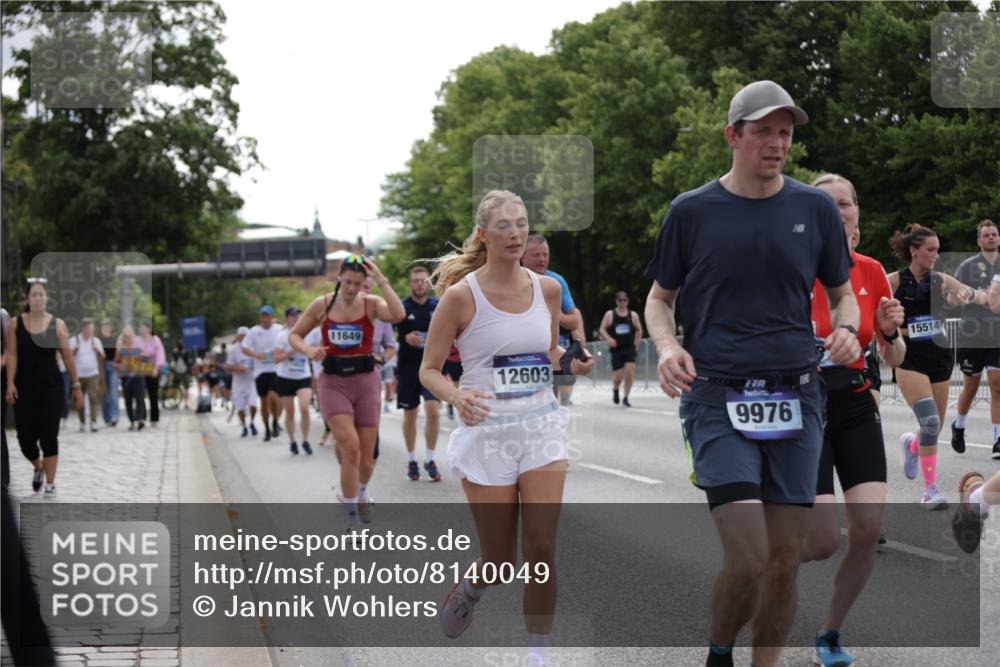 29.06.2025 - hella hamburg halbmarathon Jannik Wohlers http://msf.ph/oto/8140049 29.06.2025 10:42:54 Lombardsbrücke 1155, 1467, 1816, 1878, 2267, 2361, 2971, 3074, 3238, 3329, 3638, 4056, 4177, 4302, 4367, 4680, 5268, 5610, 5720, 5755, 6012, 6440, 7461, 7872, 7926, 8135, 8184, 8408, 8435, 9072, 9639, 9641, 9976, 10536, 11093, 11279, 11443, 11649, 11671, 11969, 12485, 12603, 13526, 13676, 13684, 13685, 13786, 13852, 14528, 14890, 15246, 15509, 15514, 15717, 16055, 16263, 16264, 16358, 16840, 17921, 18497, 18898, 19031, 19043, 19141 meine-sportfotos.de