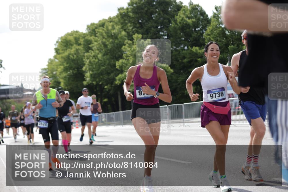 29.06.2025 - hella hamburg halbmarathon Jannik Wohlers http://msf.ph/oto/8140084 29.06.2025 10:05:11 Lombardsbrücke 1936, 1981, 2298, 2624, 3461, 3929, 4014, 4782, 5073, 9339, 9736, 9737, 9738, 9917, 10343, 10791, 10998, 11784, 11873, 11958, 14465, 14642, 16092, 16546, 17731, 17740, 19248 meine-sportfotos.de