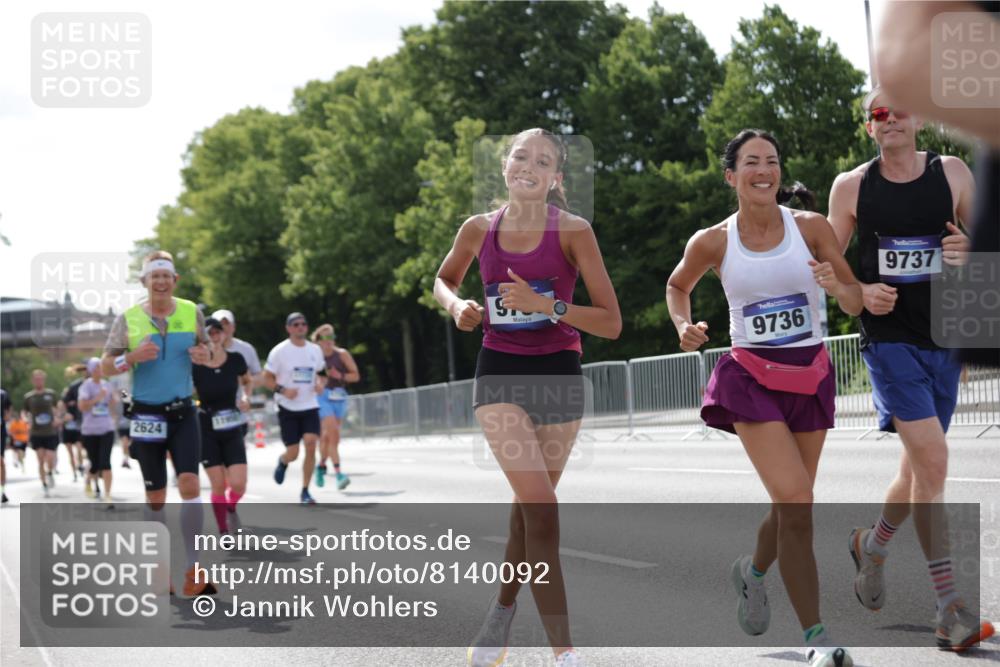 29.06.2025 - hella hamburg halbmarathon Jannik Wohlers http://msf.ph/oto/8140092 29.06.2025 10:05:11 Lombardsbrücke 1936, 1981, 2298, 2624, 3461, 3929, 4014, 4782, 5073, 9339, 9736, 9737, 9738, 9917, 10343, 10791, 10998, 11784, 11873, 11958, 14465, 14642, 16092, 16546, 17731, 17740, 19248 meine-sportfotos.de
