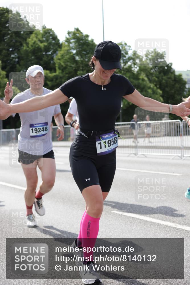 29.06.2025 - hella hamburg halbmarathon Jannik Wohlers http://msf.ph/oto/8140132 29.06.2025 10:05:16 Lombardsbrücke 1936, 2471, 2540, 2624, 3461, 3929, 4782, 5762, 8894, 8909, 9339, 9477, 9736, 9737, 9738, 9917, 10343, 10791, 10998, 11873, 11958, 14465, 14642, 16546, 17731, 17740, 18973, 19248 meine-sportfotos.de