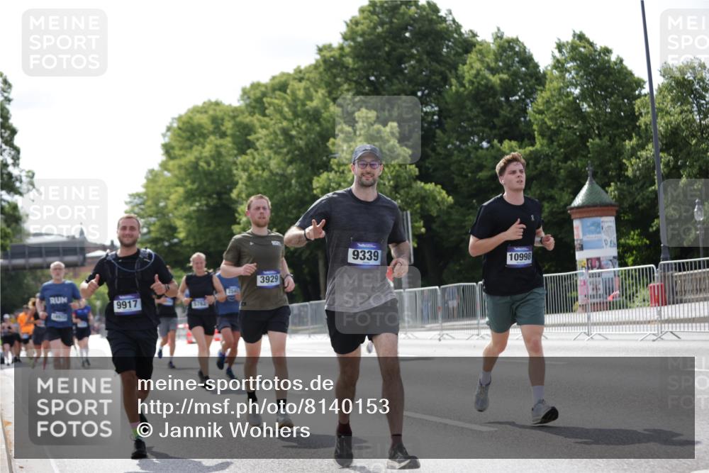 29.06.2025 - hella hamburg halbmarathon Jannik Wohlers http://msf.ph/oto/8140153 29.06.2025 10:05:18 Lombardsbrücke 1229, 1936, 2471, 2540, 2624, 3461, 3929, 4782, 5762, 8894, 8909, 9339, 9477, 9736, 9737, 9738, 9917, 10343, 10791, 10998, 11958, 14465, 14642, 17731, 17740, 18973, 19248 meine-sportfotos.de