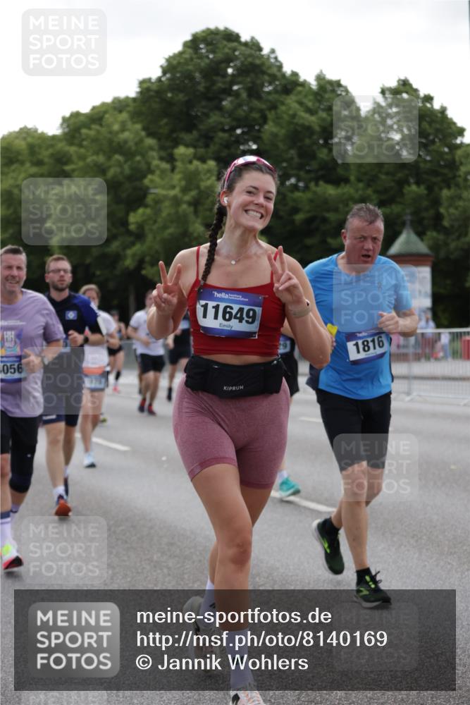 29.06.2025 - hella hamburg halbmarathon Jannik Wohlers http://msf.ph/oto/8140169 29.06.2025 10:42:57 Lombardsbrücke 1155, 1816, 1878, 3238, 3329, 3638, 4056, 4177, 4302, 4367, 4680, 5370, 5610, 5720, 6012, 6440, 7461, 7872, 7926, 8135, 8408, 8435, 9639, 9641, 9976, 10536, 11093, 11279, 11649, 11969, 12603, 12654, 13526, 13684, 13685, 13748, 13786, 13852, 14528, 14890, 15509, 15514, 15717, 16055, 16358, 16560, 16840, 17143, 18497, 19031, 19043, 19141 meine-sportfotos.de