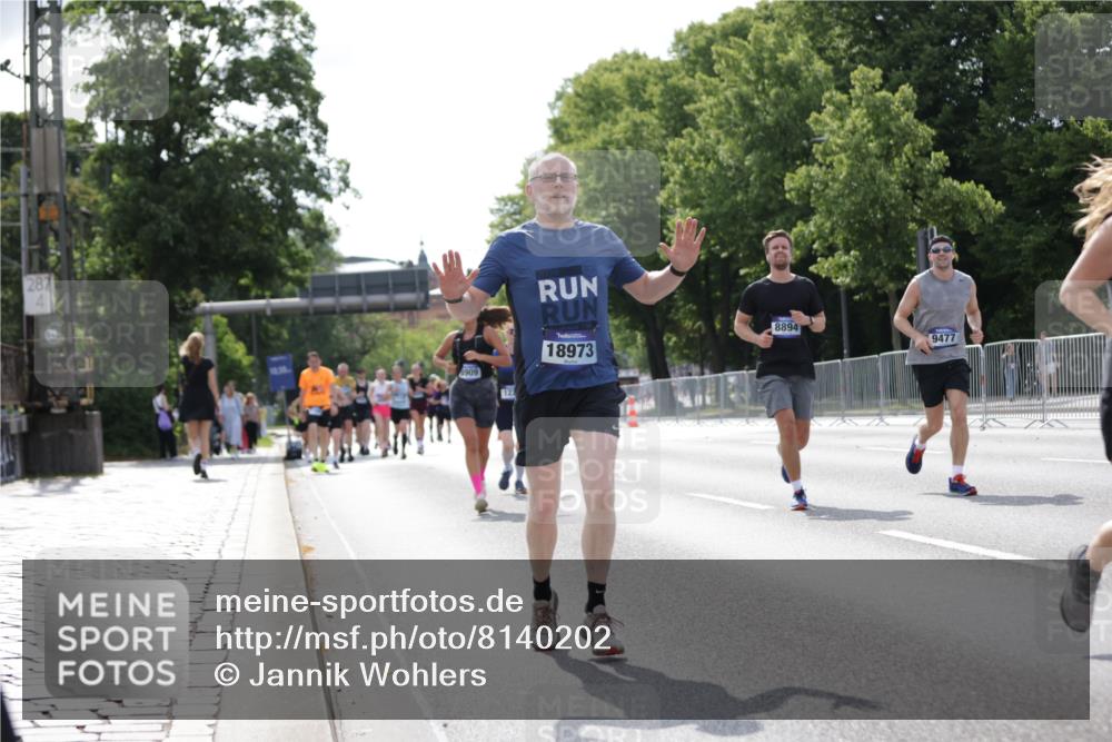 29.06.2025 - hella hamburg halbmarathon Jannik Wohlers http://msf.ph/oto/8140202 29.06.2025 10:05:22 Lombardsbrücke 1229, 1830, 2471, 2540, 2624, 3461, 3929, 5762, 8894, 8909, 9339, 9477, 9736, 9737, 9738, 9917, 10791, 10998, 11958, 17731, 17740, 17885, 18973, 19248 meine-sportfotos.de