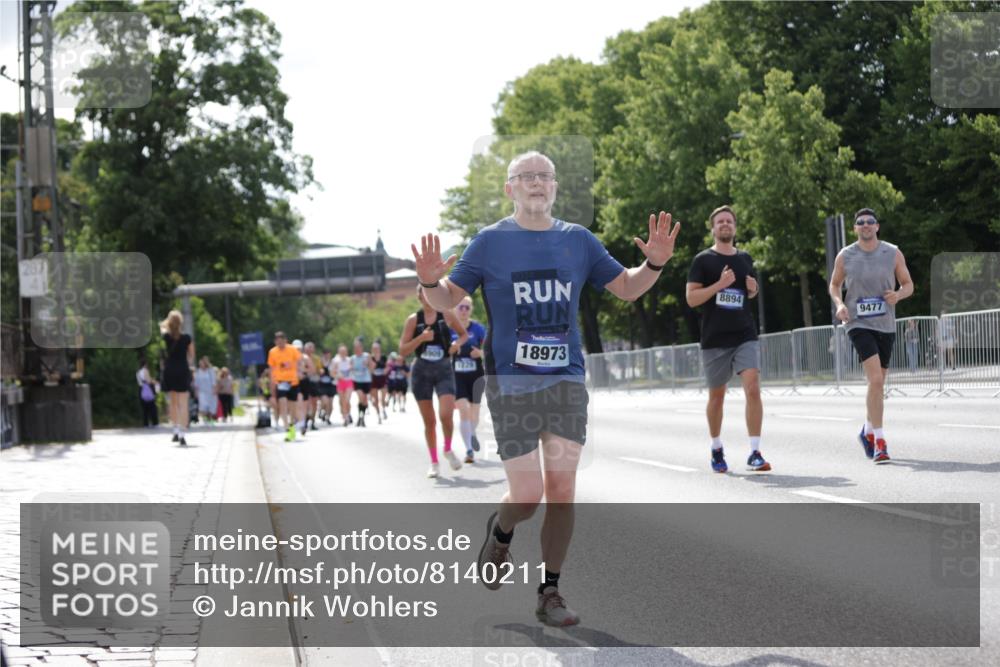 29.06.2025 - hella hamburg halbmarathon Jannik Wohlers http://msf.ph/oto/8140211 29.06.2025 10:05:22 Lombardsbrücke 1229, 1830, 2471, 2540, 2624, 3461, 3929, 5762, 8894, 8909, 9339, 9477, 9736, 9737, 9738, 9917, 10791, 10998, 11958, 17731, 17740, 17885, 18973, 19248 meine-sportfotos.de