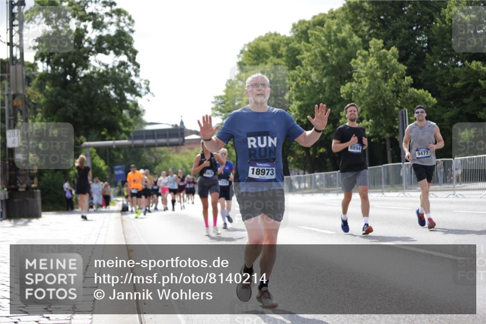 29.06.2025 - hella hamburg halbmarathon Jannik Wohlers http://msf.ph/oto/8140214 29.06.2025 10:05:22 Lombardsbrücke 1229, 1830, 2471, 2540, 2624, 3461, 3929, 5762, 8894, 8909, 9339, 9477, 9736, 9737, 9738, 9917, 10791, 10998, 11958, 17731, 17740, 17885, 18973, 19248 meine-sportfotos.de