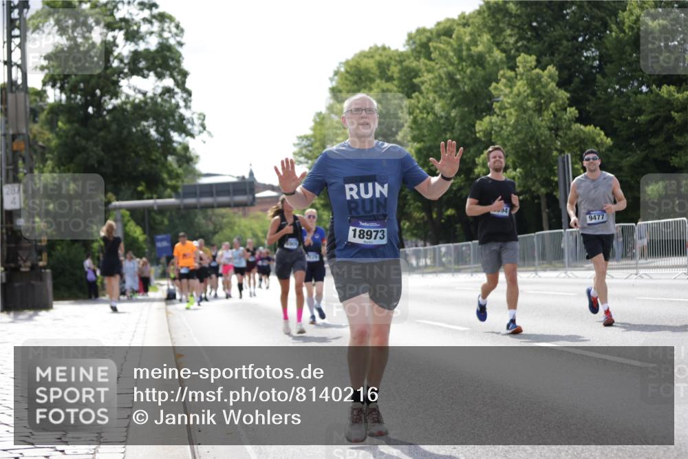 29.06.2025 - hella hamburg halbmarathon Jannik Wohlers http://msf.ph/oto/8140216 29.06.2025 10:05:22 Lombardsbrücke 1229, 1830, 2471, 2540, 2624, 3461, 3929, 5762, 8894, 8909, 9339, 9477, 9736, 9737, 9738, 9917, 10791, 10998, 11958, 17731, 17740, 17885, 18973, 19248 meine-sportfotos.de