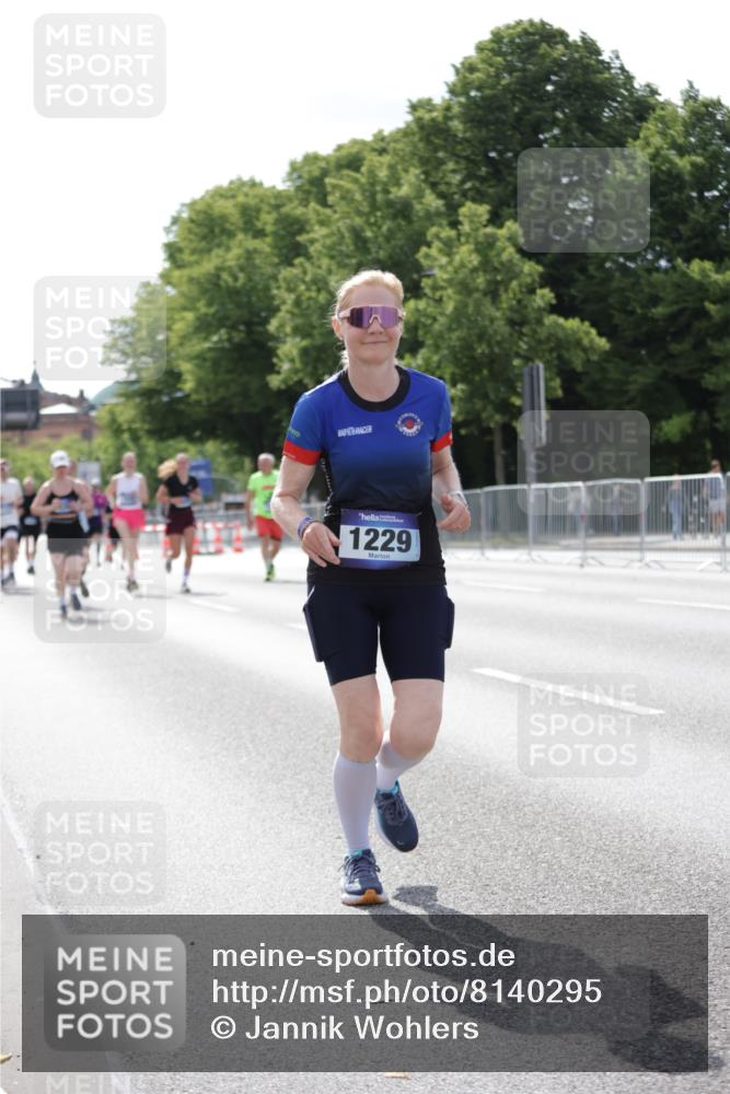 29.06.2025 - hella hamburg halbmarathon Jannik Wohlers http://msf.ph/oto/8140295 29.06.2025 10:05:27 Lombardsbrücke 1229, 1448, 1830, 1842, 2471, 2540, 3461, 3929, 4169, 5762, 6014, 7741, 8894, 8909, 9339, 9477, 9917, 10791, 10998, 15766, 16441, 16687, 17731, 17740, 17885, 18857, 18973 meine-sportfotos.de