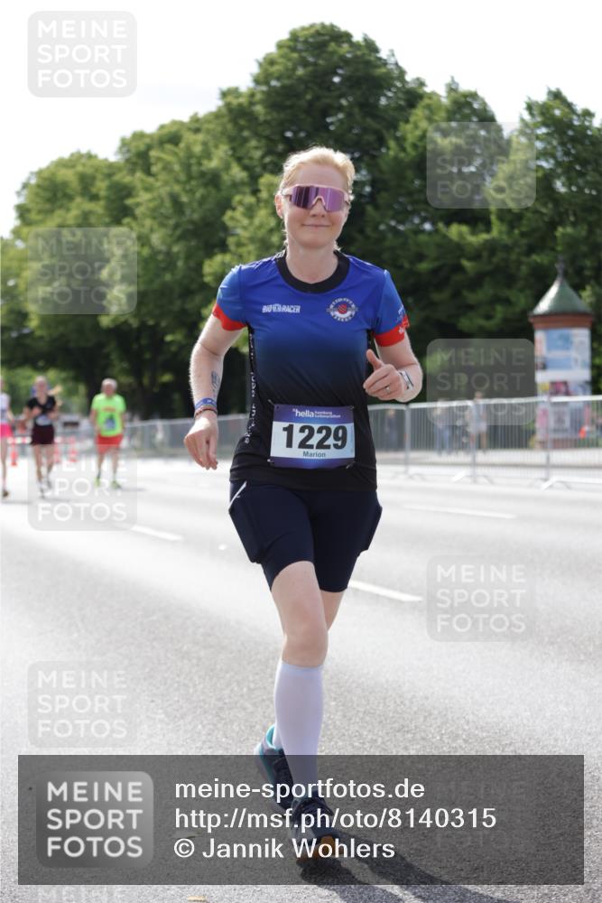 29.06.2025 - hella hamburg halbmarathon Jannik Wohlers http://msf.ph/oto/8140315 29.06.2025 10:05:28 Lombardsbrücke 1229, 1448, 1830, 1842, 2471, 2540, 3461, 3929, 4169, 5762, 6014, 7741, 8051, 8894, 8909, 9339, 9477, 9917, 10791, 10998, 15766, 16441, 16687, 17740, 17885, 18857, 18973 meine-sportfotos.de