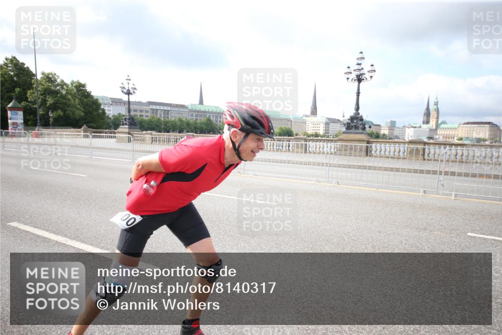 29.06.2025 - hella hamburg halbmarathon Jannik Wohlers http://msf.ph/oto/8140317 29.06.2025 08:58:13 Lombardsbrücke  meine-sportfotos.de