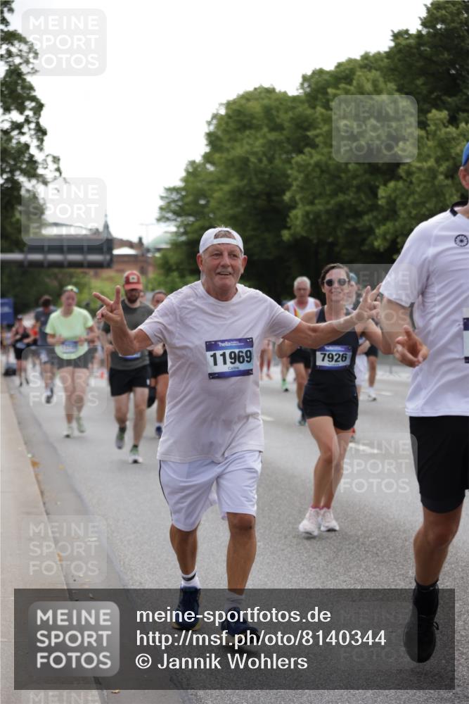 29.06.2025 - hella hamburg halbmarathon Jannik Wohlers http://msf.ph/oto/8140344 29.06.2025 10:43:04 Lombardsbrücke 1155, 1400, 1816, 1878, 3238, 3329, 3390, 4056, 4367, 5214, 5370, 5720, 6012, 6096, 6226, 6440, 6931, 7197, 7872, 7926, 8135, 8233, 8408, 8504, 9639, 9641, 9831, 10083, 10200, 10202, 10325, 11093, 11279, 11649, 11969, 12654, 13684, 13685, 13730, 13748, 14528, 14890, 15177, 15187, 15514, 15717, 16358, 16560, 16901, 16902, 17143, 17210, 18341, 18497, 19031, 19043, 19141 meine-sportfotos.de