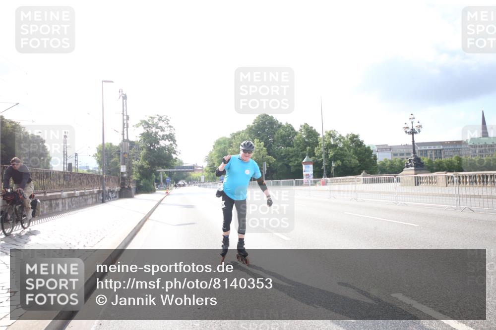 29.06.2025 - hella hamburg halbmarathon Jannik Wohlers http://msf.ph/oto/8140353 29.06.2025 08:58:23 Lombardsbrücke  meine-sportfotos.de