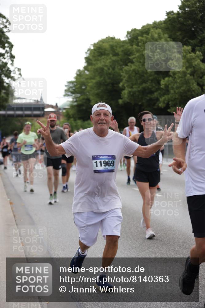 29.06.2025 - hella hamburg halbmarathon Jannik Wohlers http://msf.ph/oto/8140363 29.06.2025 10:43:04 Lombardsbrücke 1155, 1400, 1816, 1878, 3238, 3329, 3390, 4056, 4367, 5214, 5370, 5720, 6012, 6096, 6226, 6440, 6931, 7197, 7872, 7926, 8135, 8233, 8408, 8504, 9639, 9641, 9831, 10083, 10200, 10202, 10325, 11093, 11279, 11649, 11969, 12654, 13684, 13685, 13730, 13748, 14528, 14890, 15177, 15187, 15514, 15717, 16358, 16560, 16901, 16902, 17143, 17210, 18341, 18497, 19031, 19043, 19141 meine-sportfotos.de