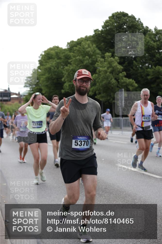 29.06.2025 - hella hamburg halbmarathon Jannik Wohlers http://msf.ph/oto/8140465 29.06.2025 10:43:08 Lombardsbrücke 1023, 1155, 1310, 1400, 1878, 3238, 3390, 4367, 4866, 5214, 5370, 6012, 6096, 6226, 6440, 6931, 6971, 6973, 7197, 7504, 7926, 8135, 8233, 8408, 8504, 9639, 9641, 9831, 10083, 10200, 10202, 10325, 11279, 11969, 12654, 13730, 13748, 14528, 14866, 14890, 15079, 15177, 15187, 15795, 15848, 16358, 16560, 16589, 16901, 16902, 17143, 17210, 18341, 18436, 18497, 19043, 19141 meine-sportfotos.de