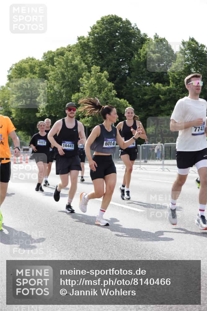 29.06.2025 - hella hamburg halbmarathon Jannik Wohlers http://msf.ph/oto/8140466 29.06.2025 10:05:36 Lombardsbrücke 1229, 1448, 1830, 1842, 2540, 3062, 4169, 4542, 6014, 7741, 8051, 8316, 8894, 8909, 9477, 13042, 13054, 14369, 14987, 15229, 15766, 15772, 16441, 16687, 17746, 17885, 18768, 18857 meine-sportfotos.de