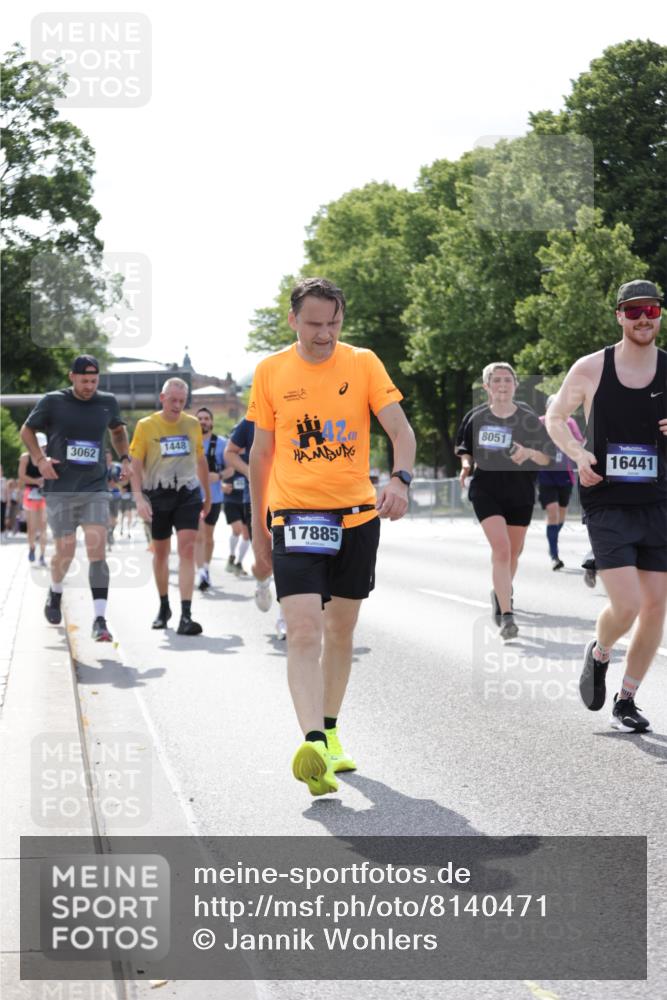 29.06.2025 - hella hamburg halbmarathon Jannik Wohlers http://msf.ph/oto/8140471 29.06.2025 10:05:37 Lombardsbrücke 1229, 1448, 1830, 1842, 2540, 3062, 4169, 4542, 6014, 7138, 7741, 8051, 8316, 8909, 13042, 13054, 14369, 14987, 15229, 15766, 15772, 16441, 16687, 17239, 17746, 17885, 18768, 18857 meine-sportfotos.de