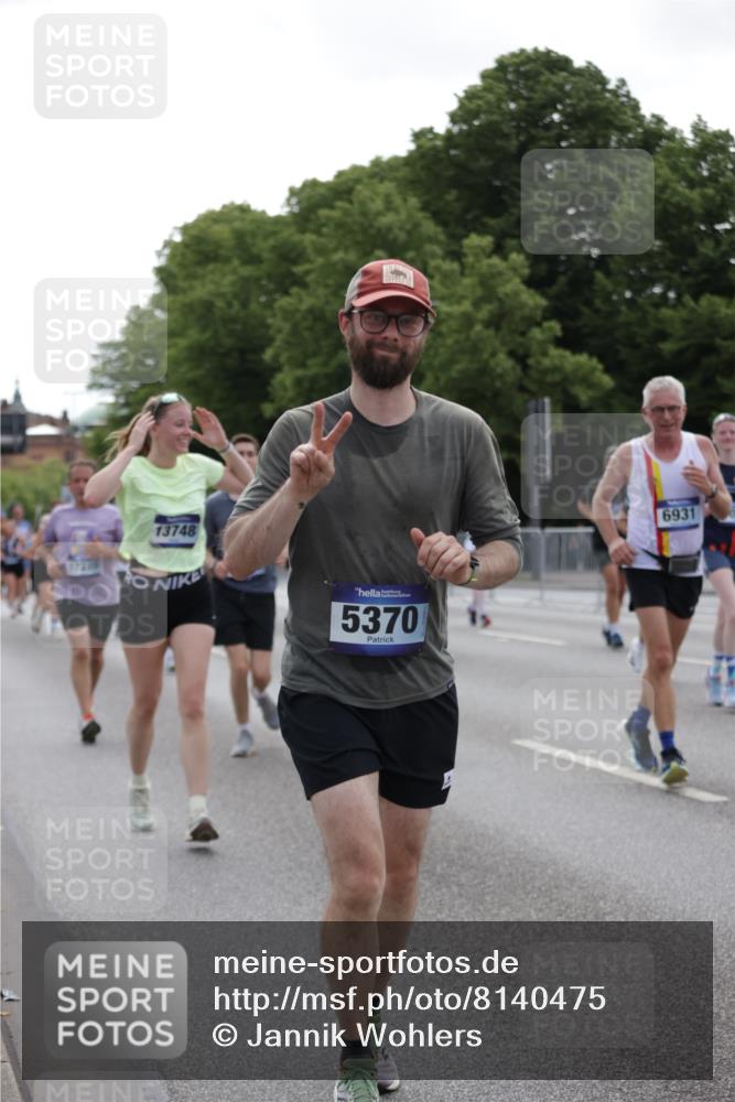 29.06.2025 - hella hamburg halbmarathon Jannik Wohlers http://msf.ph/oto/8140475 29.06.2025 10:43:08 Lombardsbrücke 1023, 1155, 1310, 1400, 1878, 3238, 3390, 4367, 4866, 5214, 5370, 6012, 6096, 6226, 6440, 6931, 6971, 6973, 7197, 7504, 7926, 8135, 8233, 8408, 8504, 9639, 9641, 9831, 10083, 10200, 10202, 10325, 11279, 11969, 12654, 13730, 13748, 14528, 14866, 14890, 15079, 15177, 15187, 15795, 15848, 16358, 16560, 16589, 16901, 16902, 17143, 17210, 18341, 18436, 18497, 19043, 19141 meine-sportfotos.de