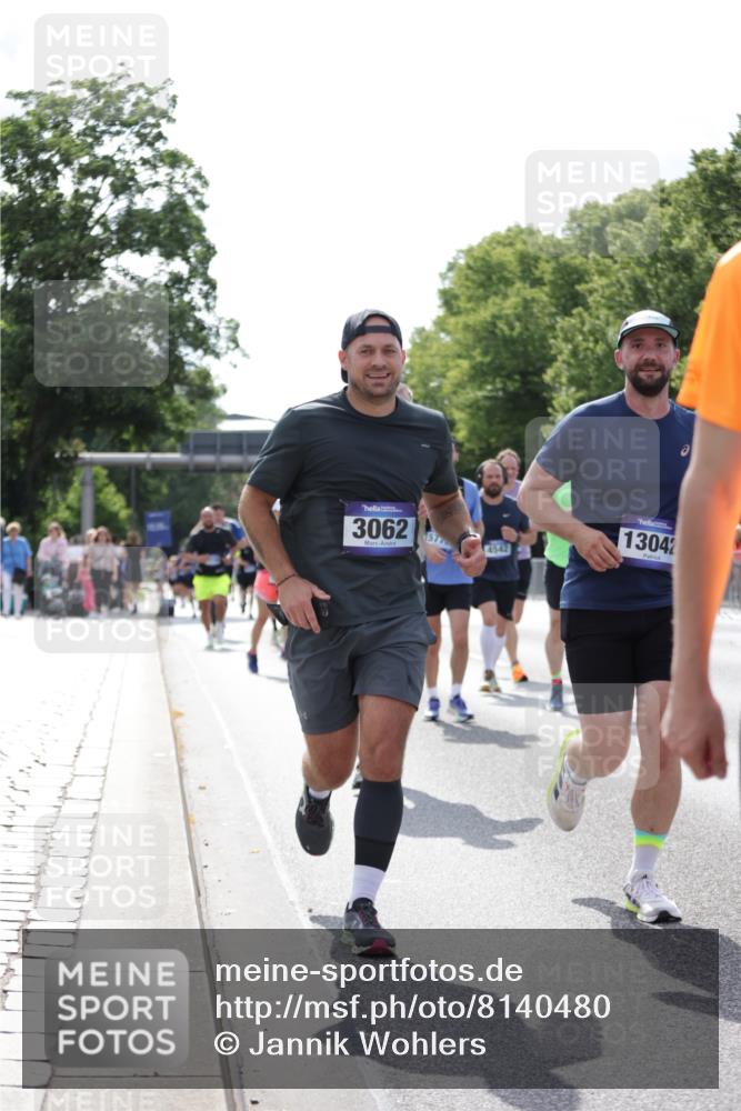 29.06.2025 - hella hamburg halbmarathon Jannik Wohlers http://msf.ph/oto/8140480 29.06.2025 10:05:39 Lombardsbrücke 1448, 1830, 1842, 3062, 4169, 4542, 6014, 7138, 7741, 8051, 8316, 9361, 13042, 13054, 14369, 14987, 15229, 15766, 15772, 16441, 16687, 17239, 17746, 17885, 18768, 18857, 18966 meine-sportfotos.de