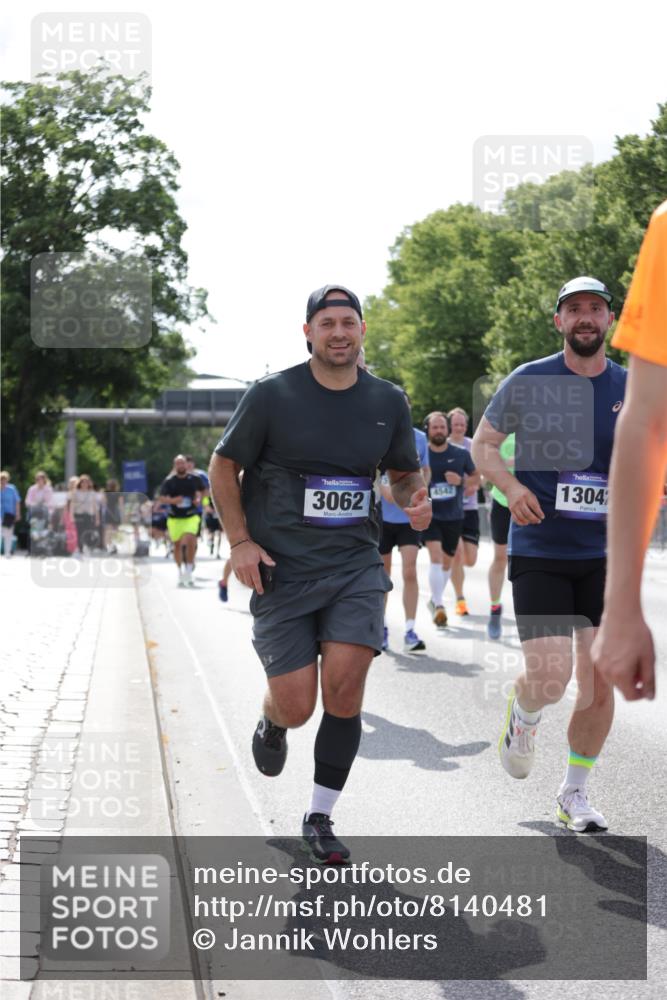 29.06.2025 - hella hamburg halbmarathon Jannik Wohlers http://msf.ph/oto/8140481 29.06.2025 10:05:39 Lombardsbrücke 1448, 1830, 1842, 3062, 4169, 4542, 6014, 7138, 7741, 8051, 8316, 9361, 13042, 13054, 14369, 14987, 15229, 15766, 15772, 16441, 16687, 17239, 17746, 17885, 18768, 18857, 18966 meine-sportfotos.de