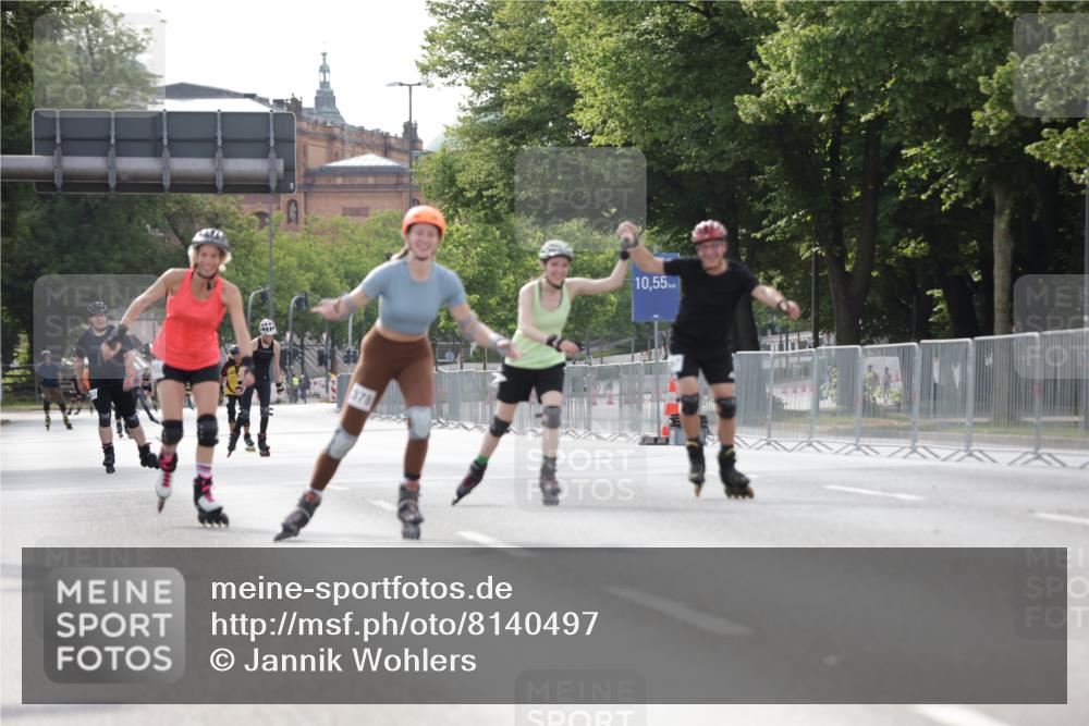 29.06.2025 - hella hamburg halbmarathon Jannik Wohlers http://msf.ph/oto/8140497 29.06.2025 09:04:28 Lombardsbrücke  meine-sportfotos.de