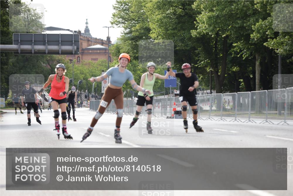 29.06.2025 - hella hamburg halbmarathon Jannik Wohlers http://msf.ph/oto/8140518 29.06.2025 09:04:28 Lombardsbrücke  meine-sportfotos.de