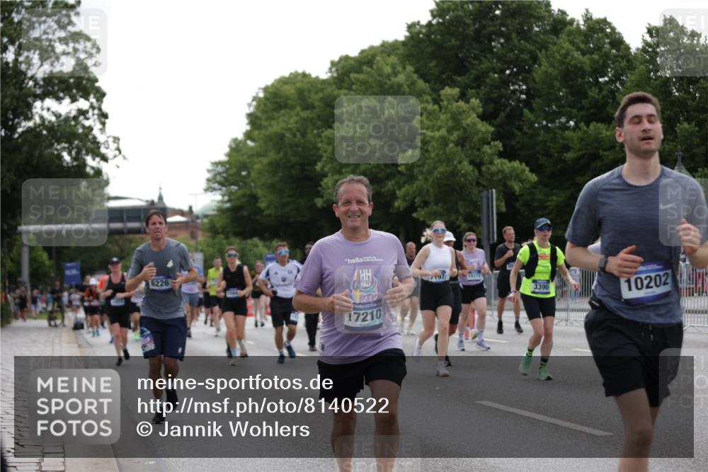 29.06.2025 - hella hamburg halbmarathon Jannik Wohlers http://msf.ph/oto/8140522 29.06.2025 10:43:11 Lombardsbrücke 1023, 1310, 1400, 3390, 4367, 4866, 5192, 5201, 5214, 5370, 6012, 6096, 6226, 6440, 6931, 6971, 6973, 7197, 7205, 7206, 7504, 7926, 8000, 8135, 8233, 8408, 8504, 9639, 9641, 9831, 10083, 10097, 10200, 10202, 10220, 10325, 10799, 11279, 12654, 13705, 13730, 13748, 14528, 14866, 14890, 15079, 15177, 15187, 15795, 15848, 16358, 16560, 16589, 16901, 16902, 17143, 17210, 17501, 18310, 18341, 18436, 18497, 19043, 19141 meine-sportfotos.de