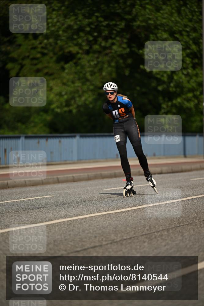 29.06.2025 - hella hamburg halbmarathon Dr. Thomas Lammeyer http://msf.ph/oto/8140544 29.06.2025 08:58:30 Kennedybrücke  meine-sportfotos.de