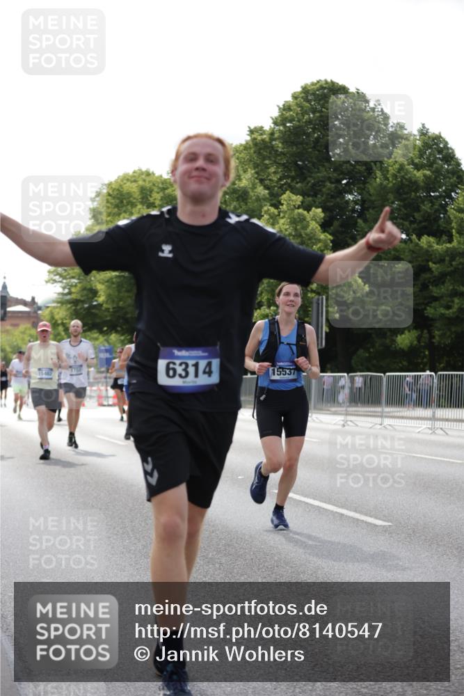 29.06.2025 - hella hamburg halbmarathon Jannik Wohlers http://msf.ph/oto/8140547 29.06.2025 10:05:54 Lombardsbrücke 1245, 1766, 4542, 4666, 4868, 5431, 6314, 7138, 9361, 9560, 10214, 10297, 10781, 13481, 13863, 14369, 15113, 15145, 15229, 15462, 15537, 15858, 17239, 17746, 18042, 18575, 18910, 18913, 18966 meine-sportfotos.de