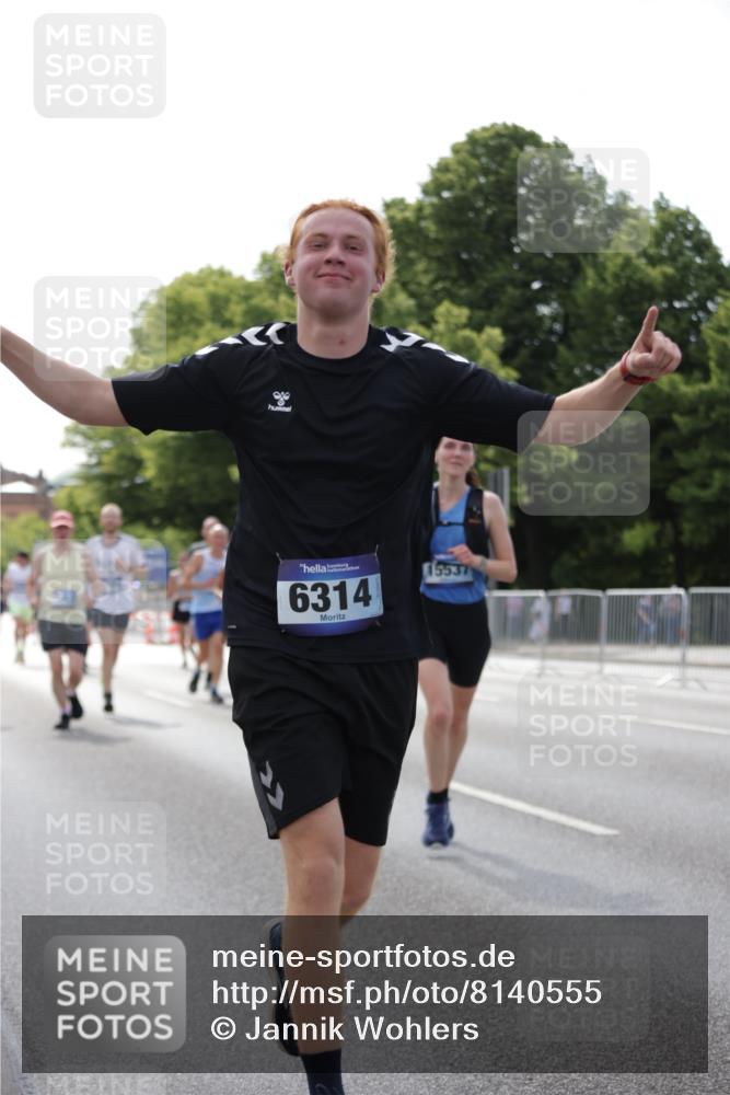 29.06.2025 - hella hamburg halbmarathon Jannik Wohlers http://msf.ph/oto/8140555 29.06.2025 10:05:54 Lombardsbrücke 1245, 1766, 4542, 4666, 4868, 5431, 6314, 7138, 9361, 9560, 10214, 10297, 10781, 13481, 13863, 14369, 15113, 15145, 15229, 15462, 15537, 15858, 17239, 17746, 18042, 18575, 18910, 18913, 18966 meine-sportfotos.de