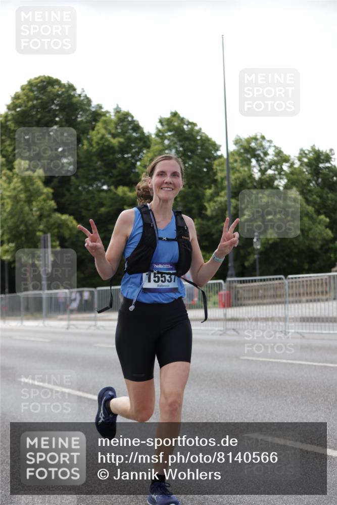 29.06.2025 - hella hamburg halbmarathon Jannik Wohlers http://msf.ph/oto/8140566 29.06.2025 10:05:56 Lombardsbrücke 1245, 1766, 4666, 4868, 5431, 6314, 7138, 9361, 9560, 10214, 10297, 10781, 13481, 13863, 14369, 15113, 15145, 15229, 15462, 15537, 15858, 17239, 17746, 18042, 18575, 18577, 18910, 18913, 18966 meine-sportfotos.de